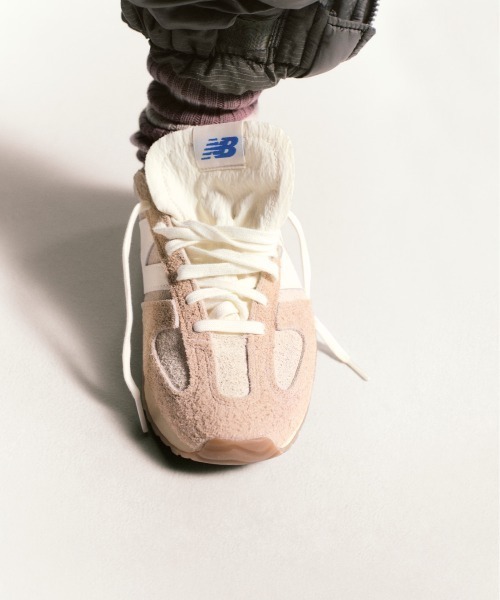 New Balance スニーカー ベージュ 楽天市場】NEW BALANCEポピュラーな574シリーズ ニューバランス