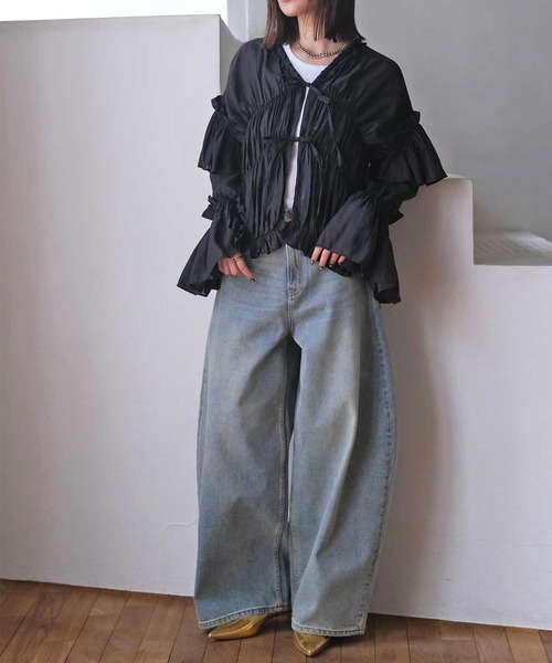 AKTE(アクテ)の「ボリュームティアードブラウス(シャツ/ブラウス・レディース・アイボリー/ブラック・FREE)」の10枚目の写真