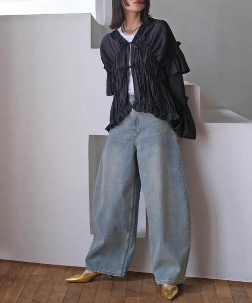 AKTE(アクテ)の「ボリュームティアードブラウス(シャツ/ブラウス・レディース・アイボリー/ブラック・FREE)」の15枚目の写真