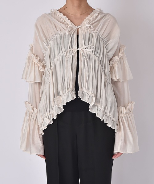 AKTE(アクテ)の「ボリュームティアードブラウス(シャツ/ブラウス・レディース・アイボリー/ブラック・FREE)」の21枚目の写真