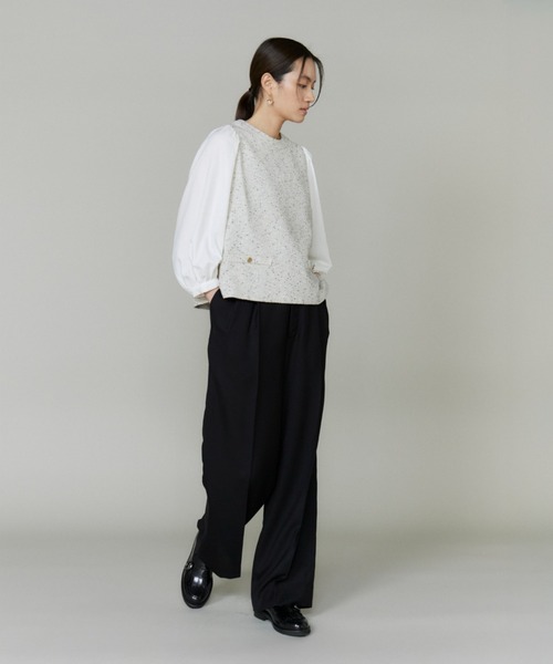 INED(イネド)の「ドッキングプルオーバー(Tシャツ/カットソー・レディース・オフホワイト/ネイビー・9号/11号)」の4枚目の写真