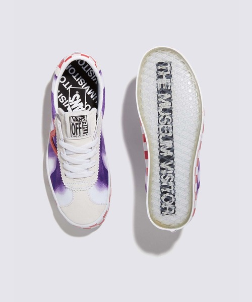 VANS(バンズ)の「THE MUSEUM VISITOR スポーツロー / Sport Low TMV White/Purple VN000D09WHP1(スニーカー・メンズ・パープル・11/4/6/10/9/8.5/9.5/6.5/5/7/7.5/5.5)」の2枚目の写真