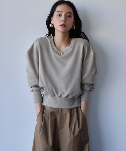 【美品】elu. エル　ブルックリントップス　グレー　スウェット　Sサイズ セール】【2025AW】ワンポイント刺繍 ロゴ スウェット プルオーバー