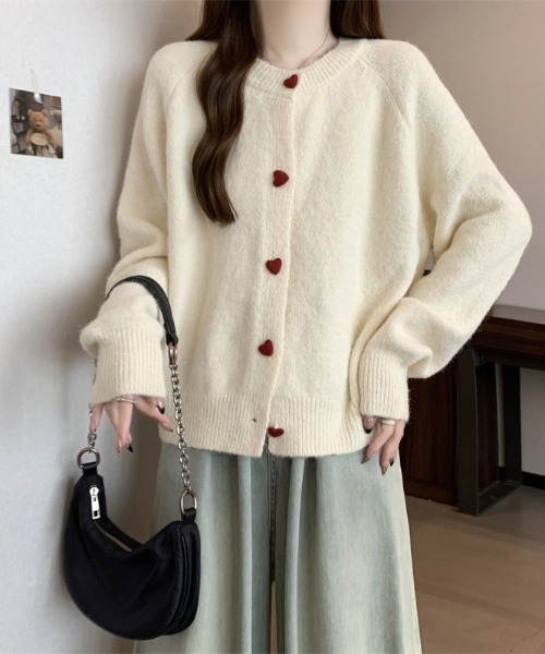 SHEPP（シープ）の「ハートボタン クルーカーディガン/ニットカーデ（カーディガン/ボレロ・レディース・ネイビー/チャコール/グレー/アイボリー・F）」の8枚目の写真
