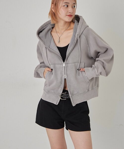 WHO'S WHO gallery（フーズフーギャラリー）の「KOOKYN ケミカルジップパーカー（パーカー・レディース・グレー/チャコールグレー/ブラウン・SMALL/MEDIUM/LARGE）」の13枚目の写真