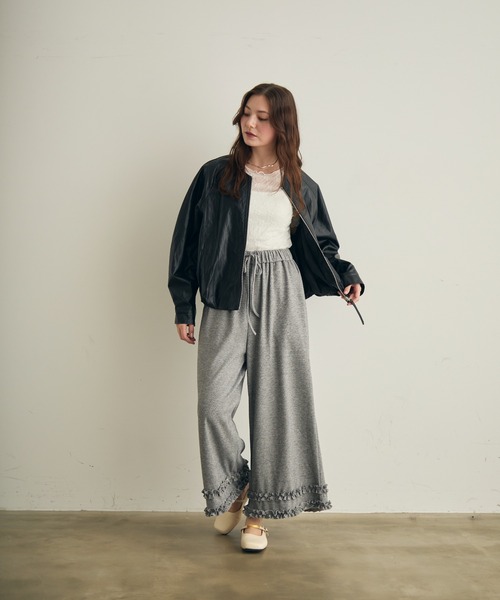 Lunea(ルネア)の「ノーカラーボリュームブルゾン(ブルゾン・レディース・ブラック/ブラウン・FREE)」の4枚目の写真