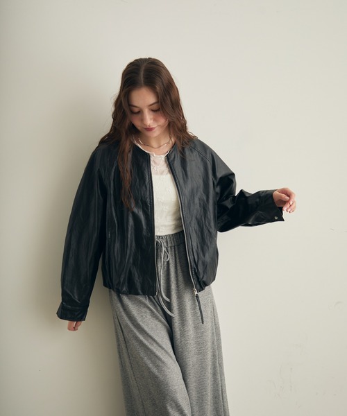 Lunea(ルネア)の「ノーカラーボリュームブルゾン(ブルゾン・レディース・ブラック/ブラウン・FREE)」の9枚目の写真