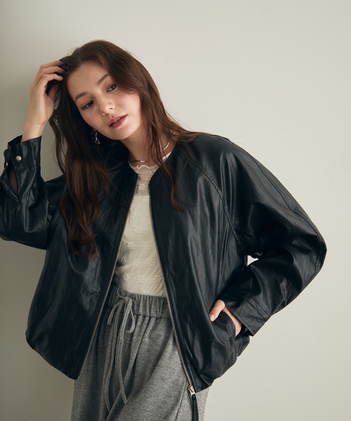 Lunea(ルネア)の「ノーカラーボリュームブルゾン(ブルゾン・レディース・ブラック/ブラウン・FREE)」の13枚目の写真