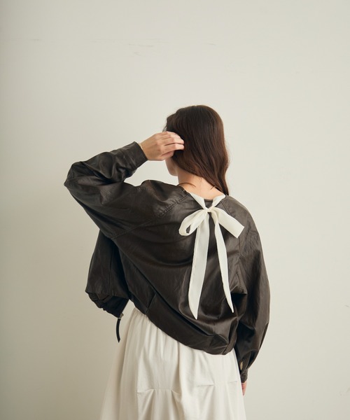 Lunea(ルネア)の「ノーカラーボリュームブルゾン(ブルゾン・レディース・ブラック/ブラウン・FREE)」の19枚目の写真