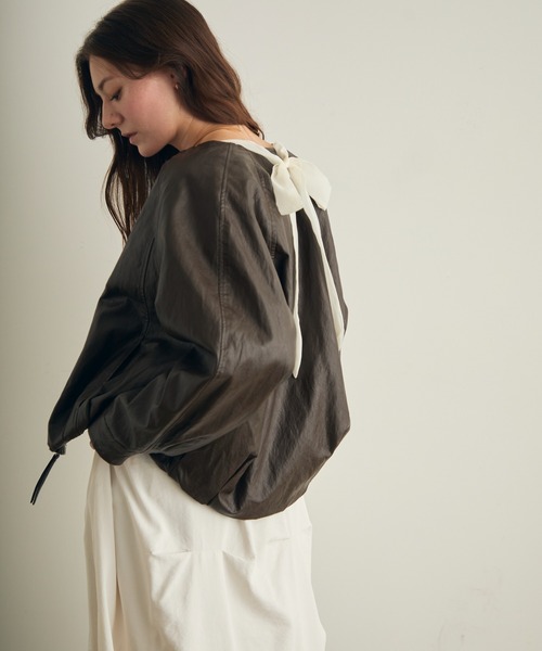 Lunea(ルネア)の「ノーカラーボリュームブルゾン(ブルゾン・レディース・ブラック/ブラウン・FREE)」の20枚目の写真