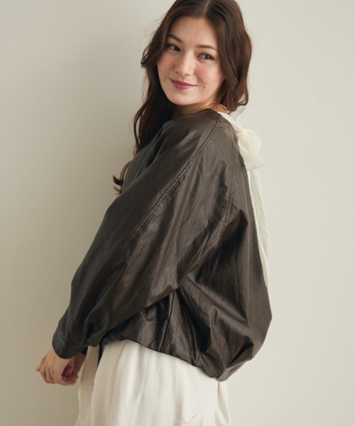 Lunea(ルネア)の「ノーカラーボリュームブルゾン(ブルゾン・レディース・ブラック/ブラウン・FREE)」の15枚目の写真