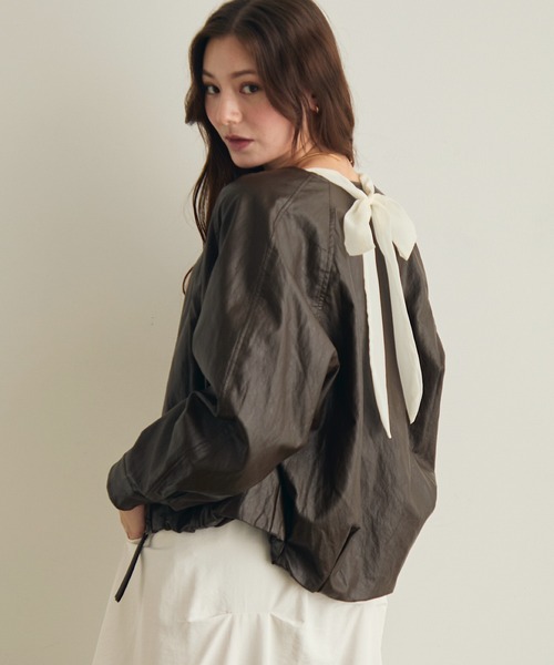 Lunea(ルネア)の「ノーカラーボリュームブルゾン(ブルゾン・レディース・ブラック/ブラウン・FREE)」の17枚目の写真