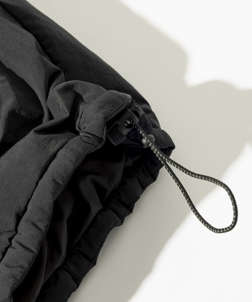 NANGA（ナンガ）の「NANGA/ナンガ SP HOODIE DOWN JKT/別注 フーディ ダウンジャケット（ダウンジャケット/コート・メンズ・ブラック/オリーブ/グレー・MEDIUM/LARGE/X-LARGE）」の14枚目の写真