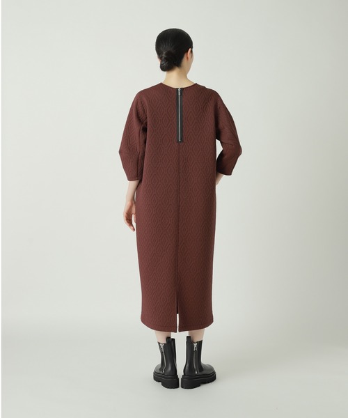 ZUCCa（ズッカ）の「タイルジャガード / ワンピース / S（ワンピース・レディース・ボルドー/ブラック/オフホワイト・M size）」の6枚目の写真