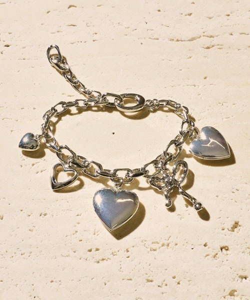 Soierie(ソワリー)の「イノセント ハート ブレスレット / Innocent heart bracelet(ブレスレット・レディース・シルバー系・FREE)」の1枚目の写真