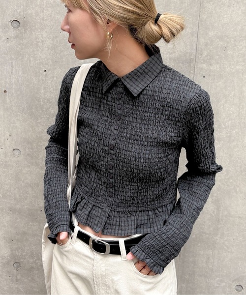 feepur(フェピュール)の「シャーリングショートチェックシャツ(シャツ/ブラウス・レディース・チャコールグレー/ブラウン・MEDIUM)」の20枚目の写真