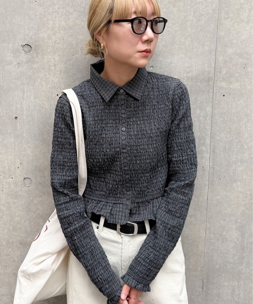 feepur(フェピュール)の「シャーリングショートチェックシャツ(シャツ/ブラウス・レディース・チャコールグレー/ブラウン・MEDIUM)」の22枚目の写真