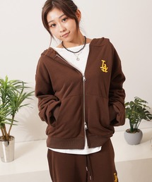 【STAYGOLD】 LA ロゴ刺繍 ショート丈 ダブルジップパーカー 【セットアップ可能】/ LA Logo Embroidered Short-Length Double-Zip Hoodie