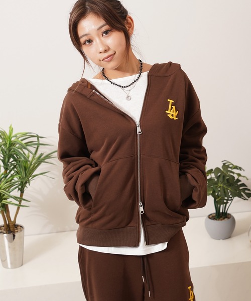 セール】【STAYGOLD】 LA ロゴ刺繍 ショート丈 ダブルジップパーカー