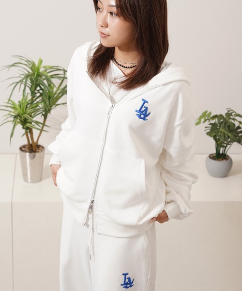 STAYGOLD】 LA ロゴ刺繍 ショート丈 ダブルジップパーカー