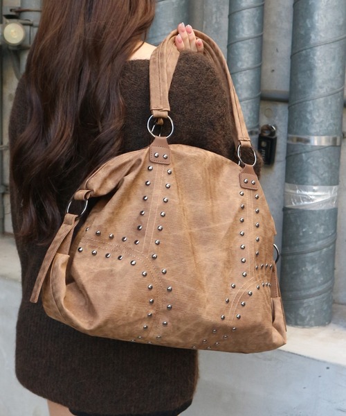 tinkerend(ティンカーエンド)の「【ユニセックス】Rivet Boston Bag / リベットボストンバッグ(ボストンバッグ・レディース・スミクロ/ブラウン/ブラック・FREE)」の12枚目の写真