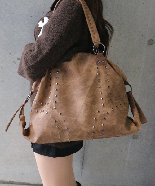 tinkerend(ティンカーエンド)の「【ユニセックス】Rivet Boston Bag / リベットボストンバッグ(ボストンバッグ・レディース・スミクロ/ブラウン/ブラック・FREE)」の13枚目の写真