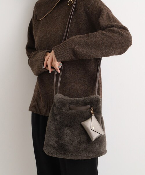 grove（グローブ）の「エコファーポーチ付き2WAYショルダー（ショルダーバッグ・レディース・アイボリー/ブラウン系その他/ナチュラル/ダークグレー・00）」の3枚目の写真