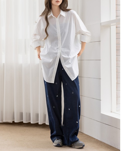 DAY CLOSET（デイ クローゼット）の「【ハリ感が魅力のブロード生地】長袖ヨーク切り替えレギュラーカラールーズシャツ レディース（シャツ/ブラウス・レディース・ホワイト/ネイビー/ブルー/ライトブルー・FREE）」の9枚目の写真