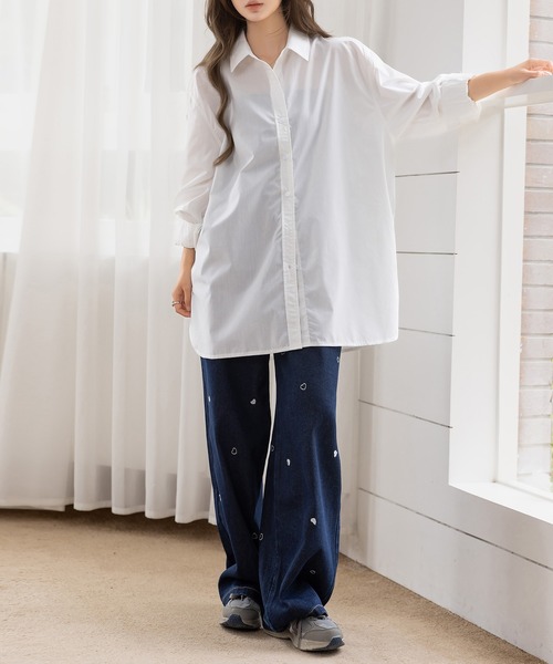 DAY CLOSET（デイ クローゼット）の「【ハリ感が魅力のブロード生地】長袖ヨーク切り替えレギュラーカラールーズシャツ レディース（シャツ/ブラウス・レディース・ホワイト/ネイビー/ブルー/ライトブルー・FREE）」の11枚目の写真