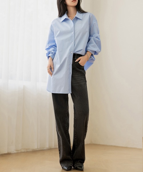 DAY CLOSET（デイ クローゼット）の「【ハリ感が魅力のブロード生地】長袖ヨーク切り替えレギュラーカラールーズシャツ レディース（シャツ/ブラウス・レディース・ホワイト/ネイビー/ブルー/ライトブルー・FREE）」の18枚目の写真