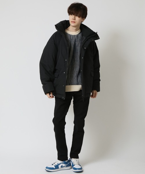 ARCADE（アーケード）の「ボリュームネック ファイバーダウン モンスターパーカー ジャケット（ダウンジャケット/コート・メンズ・グレイッシュベージュ/チャコール/ブラック・L/XL/M）」の9枚目の写真