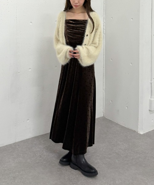 archives（アルシーヴ）の「花柄ベロアキャミワンピース（ワンピース・レディース・ブラウン/ブラック/ブルーグレー・MEDIUM）」の13枚目の写真