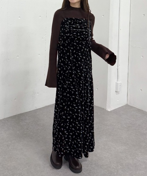 archives（アルシーヴ）の「花柄ベロアキャミワンピース（ワンピース・レディース・ブラウン/ブラック/ブルーグレー・MEDIUM）」の20枚目の写真