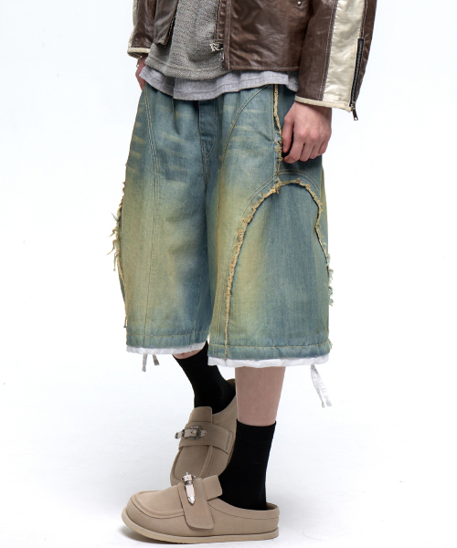 RSSC(アールエスエスシー)の「INCISION WASHING DENIM BERMUDA PANTS - LIGHT DENIM(その他パンツ・レディース・その他・1/2)」の1枚目の写真