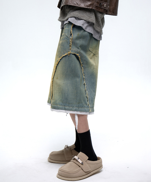 RSSC(アールエスエスシー)の「INCISION WASHING DENIM BERMUDA PANTS - LIGHT DENIM(その他パンツ・レディース・その他・1/2)」の2枚目の写真