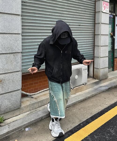 RSSC(アールエスエスシー)の「INCISION WASHING DENIM BERMUDA PANTS - LIGHT DENIM(その他パンツ・レディース・その他・1/2)」の12枚目の写真