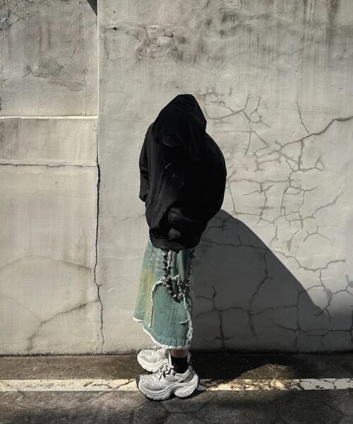 RSSC(アールエスエスシー)の「INCISION WASHING DENIM BERMUDA PANTS - LIGHT DENIM(その他パンツ・レディース・その他・1/2)」の16枚目の写真