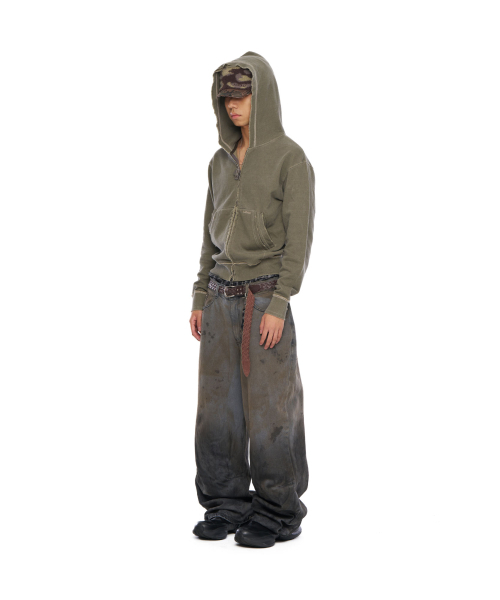 AAKAM（アーカム）の「Vintage Damaged Zip-Up Hoodie (Khaki)（パーカー・レディース・その他・1/2）」の6枚目の写真