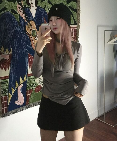 FLAREUP(フレアアップ)の「Asymmetrical Draped Shirt (FL-186_Black)(ポロシャツ・レディース・ブラック・1/2)」の15枚目の写真