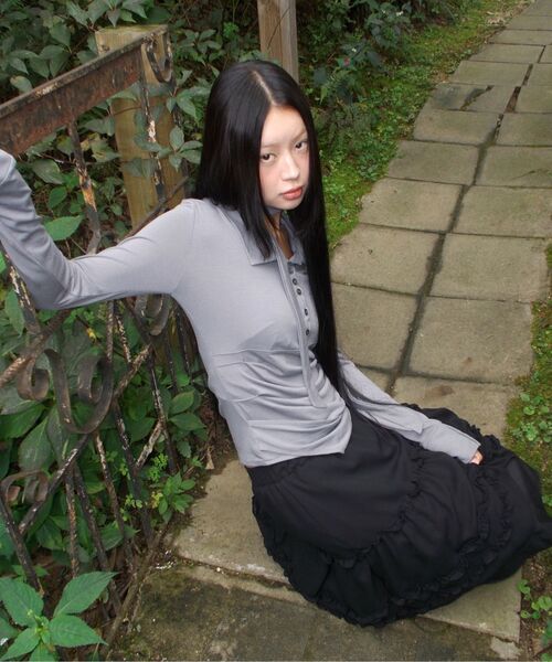 FLAREUP(フレアアップ)の「Asymmetrical Draped Shirt (FL-186_Black)(ポロシャツ・レディース・ブラック・1/2)」の10枚目の写真