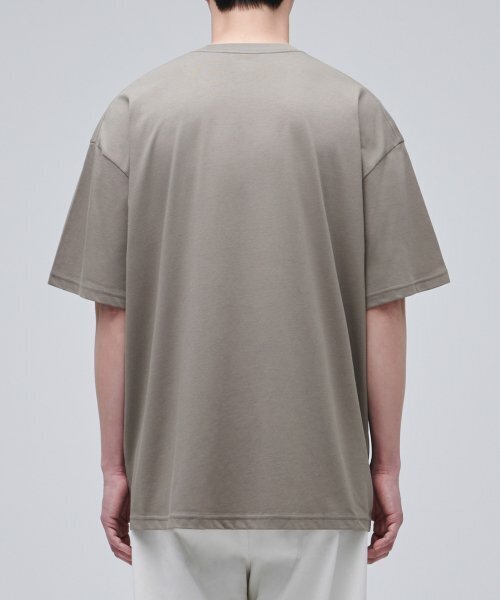 MUSINSA STANDARD（ムシンサスタンダード）の「[クールタンダード] オーバーサイズクルーネックTシャツ [ダスティベージュ]（Tシャツ/カットソー・メンズ・その他・MEDIUM/LARGE/X-LARGE/XX-LARGE/XXX-LARGE）」の3枚目の写真