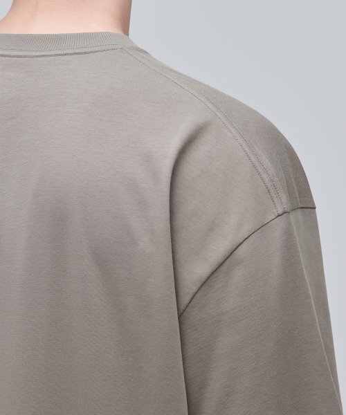 MUSINSA STANDARD（ムシンサスタンダード）の「[クールタンダード] オーバーサイズクルーネックTシャツ [ダスティベージュ]（Tシャツ/カットソー・メンズ・その他・MEDIUM/LARGE/X-LARGE/XX-LARGE/XXX-LARGE）」の6枚目の写真