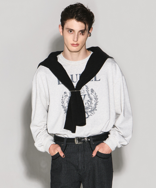 WESLEYHYUSTON(ウェズリーユーストン)の「LAUREL W LOGO SWEATSHIRT LIGHT GREY(スウェット・レディース・その他・SMALL/MEDIUM/LARGE/X-SMALL)」の2枚目の写真