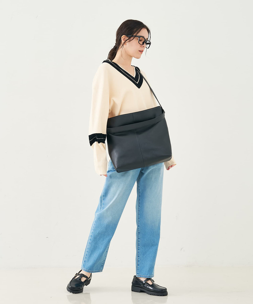 collex（コレックス）の「配色ラインVネックニットプルオーバー（ニット/セーター・レディース・ネイビー/アイボリー・フリー）」の4枚目の写真