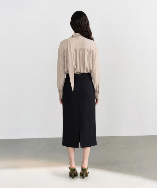 MAYVERU（メイバーユー）の「Novelle Stitch Skirt _ Black（スカート・レディース・ブラック・SMALL/MEDIUM）」の4枚目の写真