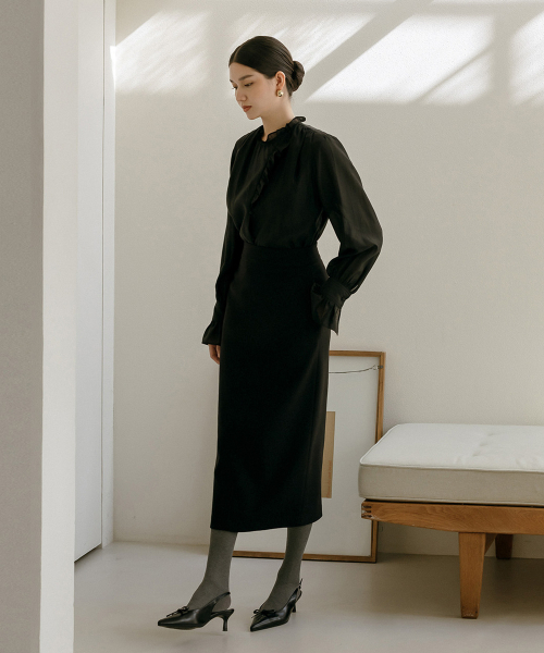 MAYVERU（メイバーユー）の「Novelle Stitch Skirt _ Black（スカート・レディース・ブラック・SMALL/MEDIUM）」の7枚目の写真