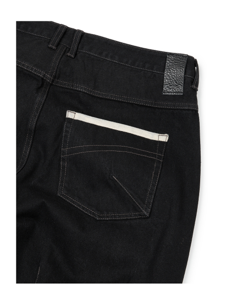 ETCE(イーティーシーイー)の「CURVED PANEL DENIM PANTS 2.0 (BLACK)(デニムパンツ・メンズ・その他・MEDIUM/LARGE/X-LARGE)」の5枚目の写真