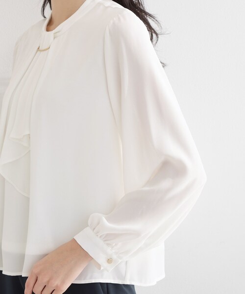 THE SHOP TK （ザ ショップ ティーケー ）の「バー付きラッフルタイブラウス（シャツ/ブラウス・レディース・オフホワイト・12/13）」の20枚目の写真