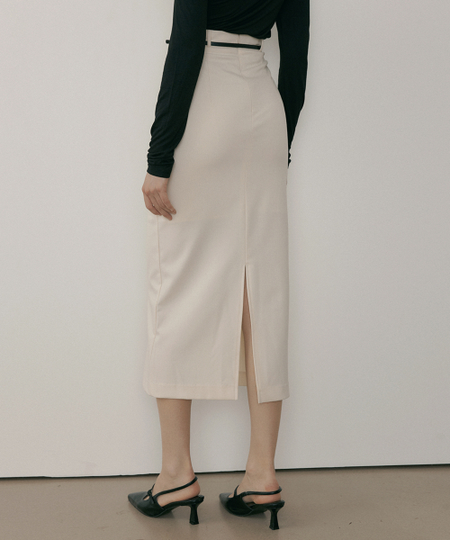 REORG(リオルグ)の「MOR CLASSIC MAXI SLIT SKIRT CREAM(スカート・レディース・その他・SMALL/MEDIUM/LARGE)」の2枚目の写真