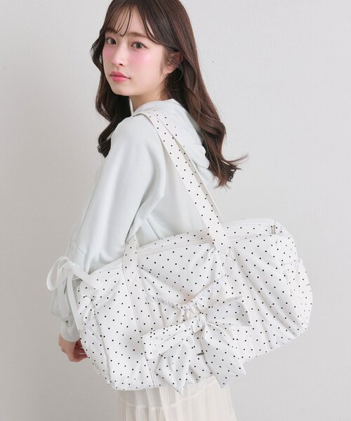 OLIVE des OLIVE(オリーブデオリーブ)の「【ショルダー付】BIGリボンキャリーオンボストンバッグ(ボストンバッグ・レディース・ブラック/サックスブルー/ピンク/ミント/イエロー/オフホワイト/グレー・FREE)」の18枚目の写真